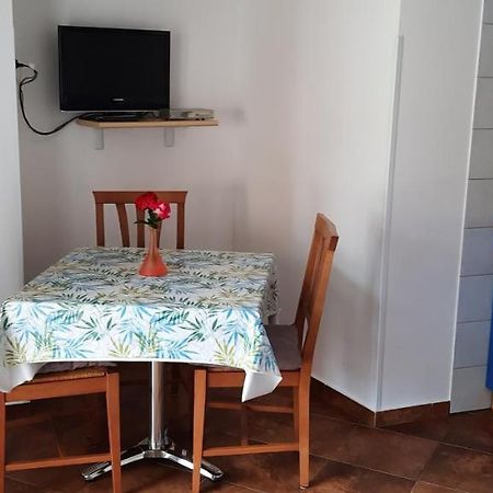 Antonio Apartman 2 Veli Lošinj Dış mekan fotoğraf